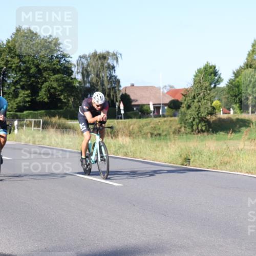 25.08.2024 - Elbe Triathlon Hamburg Fuchs,  Jonas http://msf.ph/oto/6847810 25.08.2024 09:10:07 Radfahren 202, 95, 166, 64, 248, 60 meine-sportfotos.de