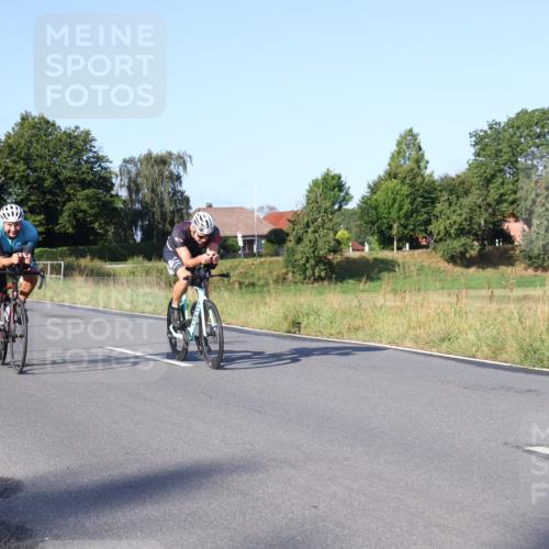 25.08.2024 - Elbe Triathlon Hamburg Fuchs,  Jonas http://msf.ph/oto/6847816 25.08.2024 09:10:07 Radfahren 202, 95, 166, 64, 248, 60 meine-sportfotos.de