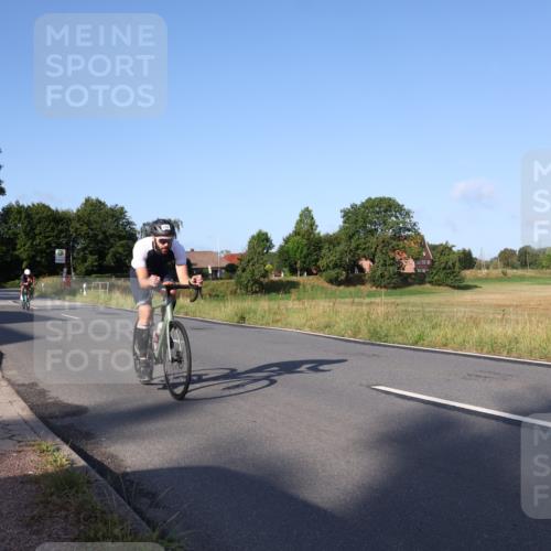 25.08.2024 - Elbe Triathlon Hamburg Fuchs,  Jonas http://msf.ph/oto/6847893 25.08.2024 09:10:10 Radfahren 95, 166, 64, 248, 60 meine-sportfotos.de