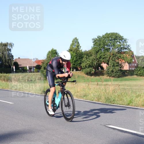 25.08.2024 - Elbe Triathlon Hamburg Fuchs,  Jonas http://msf.ph/oto/6847927 25.08.2024 09:10:12 Radfahren 95, 166, 64, 248, 60 meine-sportfotos.de