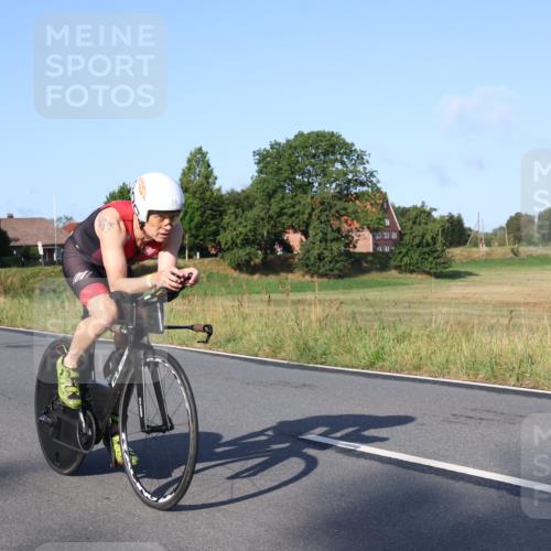 25.08.2024 - Elbe Triathlon Hamburg Fuchs,  Jonas http://msf.ph/oto/6848098 25.08.2024 09:10:28 Radfahren 258, 86, 94 meine-sportfotos.de