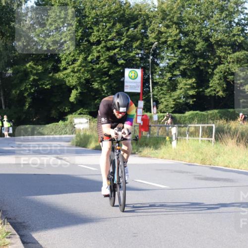 25.08.2024 - Elbe Triathlon Hamburg Fuchs,  Jonas http://msf.ph/oto/6848115 25.08.2024 09:10:34 Radfahren 94, 222 meine-sportfotos.de