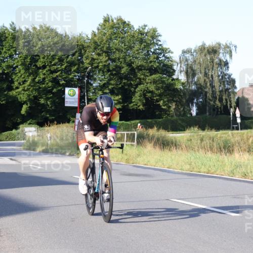 25.08.2024 - Elbe Triathlon Hamburg Fuchs,  Jonas http://msf.ph/oto/6848123 25.08.2024 09:10:35 Radfahren 94, 222 meine-sportfotos.de