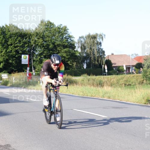 25.08.2024 - Elbe Triathlon Hamburg Fuchs,  Jonas http://msf.ph/oto/6848129 25.08.2024 09:10:35 Radfahren 94, 222 meine-sportfotos.de
