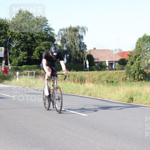 25.08.2024 - Elbe Triathlon Hamburg Fuchs,  Jonas http://msf.ph/oto/6848247 25.08.2024 09:10:43 Radfahren 222, 309, 122, 74, 230 meine-sportfotos.de