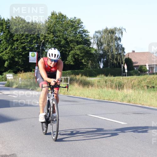 25.08.2024 - Elbe Triathlon Hamburg Fuchs,  Jonas http://msf.ph/oto/6848278 25.08.2024 09:10:44 Radfahren 222, 309, 122, 74, 230 meine-sportfotos.de