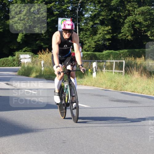 25.08.2024 - Elbe Triathlon Hamburg Fuchs,  Jonas http://msf.ph/oto/6848302 25.08.2024 09:10:46 Radfahren 309, 122, 74, 230, 77 meine-sportfotos.de