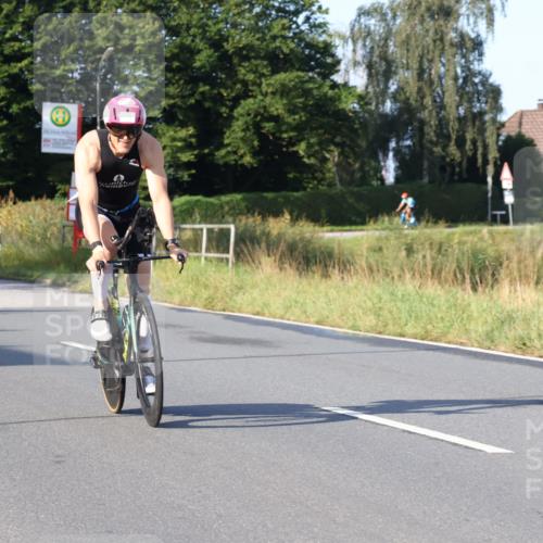 25.08.2024 - Elbe Triathlon Hamburg Fuchs,  Jonas http://msf.ph/oto/6848307 25.08.2024 09:10:46 Radfahren 309, 122, 74, 230, 77 meine-sportfotos.de