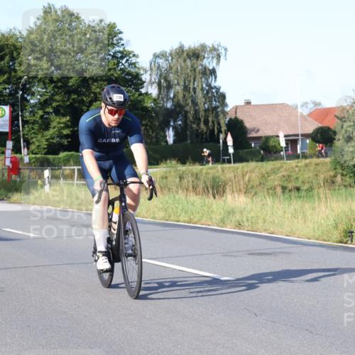 25.08.2024 - Elbe Triathlon Hamburg Fuchs,  Jonas http://msf.ph/oto/6848353 25.08.2024 09:10:48 Radfahren 309, 122, 74, 230, 77 meine-sportfotos.de
