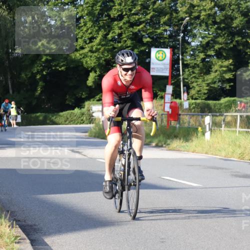 25.08.2024 - Elbe Triathlon Hamburg Fuchs,  Jonas http://msf.ph/oto/6848417 25.08.2024 09:10:51 Radfahren 74, 230, 77, 238, 97 meine-sportfotos.de