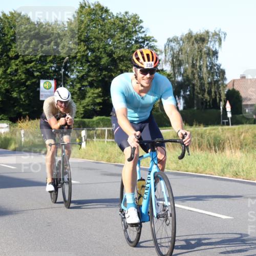 25.08.2024 - Elbe Triathlon Hamburg Fuchs,  Jonas http://msf.ph/oto/6848516 25.08.2024 09:10:58 Radfahren 238, 97, 284, 210 meine-sportfotos.de