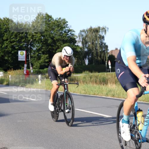 25.08.2024 - Elbe Triathlon Hamburg Fuchs,  Jonas http://msf.ph/oto/6848529 25.08.2024 09:10:58 Radfahren 238, 97, 284, 210 meine-sportfotos.de
