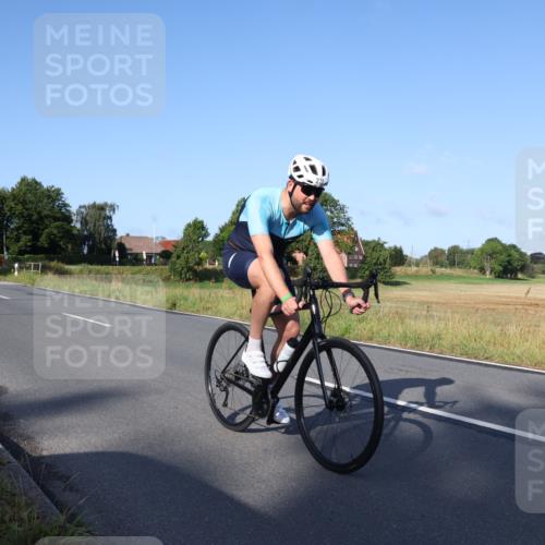 25.08.2024 - Elbe Triathlon Hamburg Fuchs,  Jonas http://msf.ph/oto/6848763 25.08.2024 09:11:17 Radfahren 134, 270, 47, 318 meine-sportfotos.de