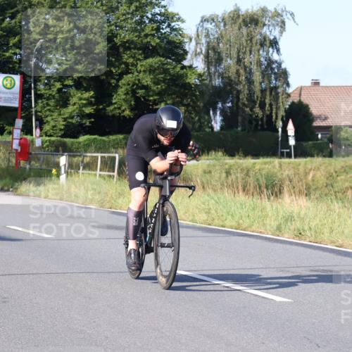 25.08.2024 - Elbe Triathlon Hamburg Fuchs,  Jonas http://msf.ph/oto/6848777 25.08.2024 09:11:18 Radfahren 134, 270, 47, 318, 226 meine-sportfotos.de