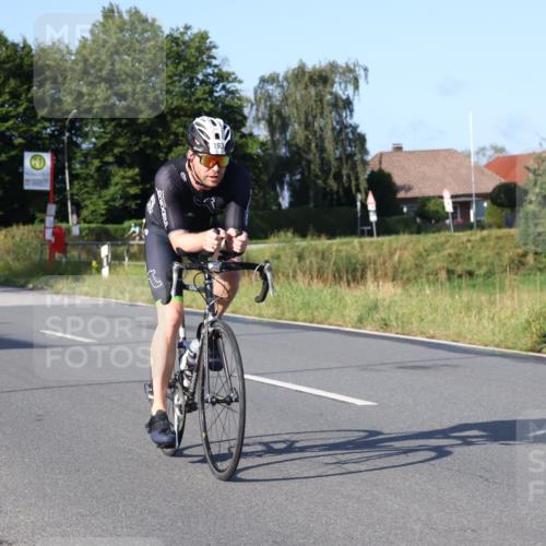 25.08.2024 - Elbe Triathlon Hamburg Fuchs,  Jonas http://msf.ph/oto/6849045 25.08.2024 09:11:39 Radfahren 282, 61, 293, 193, 87, 52, 157 meine-sportfotos.de