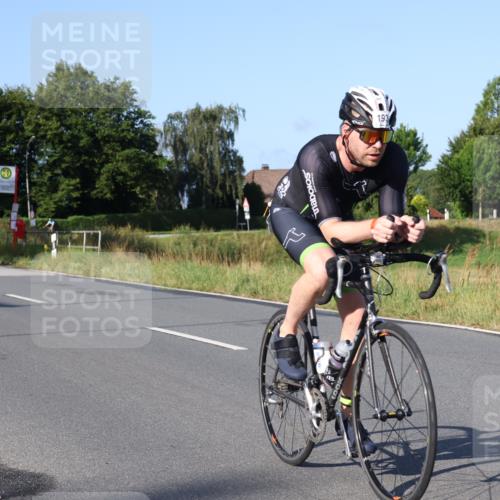 25.08.2024 - Elbe Triathlon Hamburg Fuchs,  Jonas http://msf.ph/oto/6849058 25.08.2024 09:11:39 Radfahren 282, 61, 293, 193, 87, 52, 157 meine-sportfotos.de