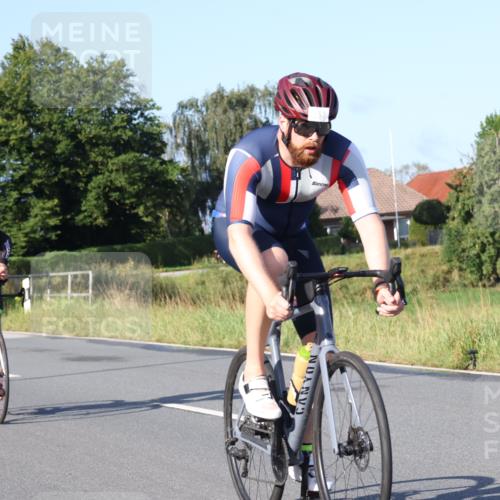 25.08.2024 - Elbe Triathlon Hamburg Fuchs,  Jonas http://msf.ph/oto/6849195 25.08.2024 09:11:46 Radfahren 87, 52, 157, 252, 168, 235 meine-sportfotos.de