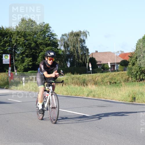 25.08.2024 - Elbe Triathlon Hamburg Fuchs,  Jonas http://msf.ph/oto/6849206 25.08.2024 09:11:46 Radfahren 87, 52, 157, 252, 168, 235 meine-sportfotos.de