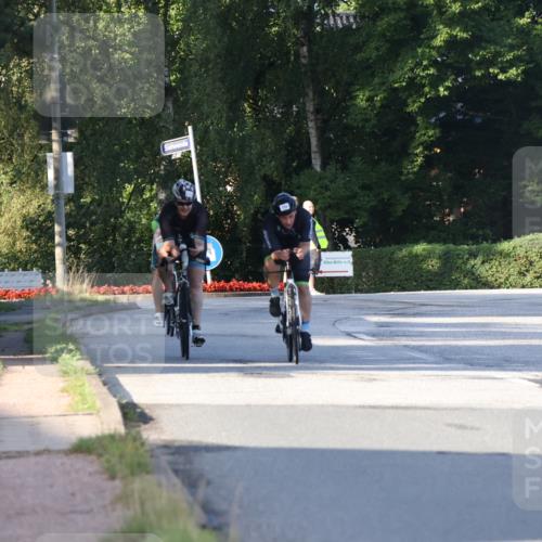 25.08.2024 - Elbe Triathlon Hamburg Fuchs,  Jonas http://msf.ph/oto/6849351 25.08.2024 09:11:59 Radfahren 217, 244, 194, 43, 135 meine-sportfotos.de