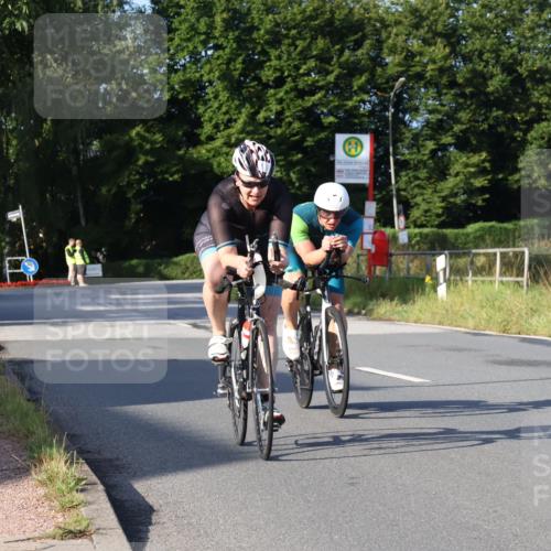 25.08.2024 - Elbe Triathlon Hamburg Fuchs,  Jonas http://msf.ph/oto/6849426 25.08.2024 09:12:03 Radfahren 194, 43, 135 meine-sportfotos.de