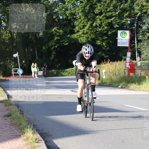 25.08.2024 - Elbe Triathlon Hamburg Fuchs,  Jonas http://msf.ph/oto/6849584 25.08.2024 09:12:15 Radfahren 83, 185, 182 meine-sportfotos.de