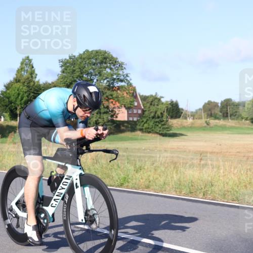 25.08.2024 - Elbe Triathlon Hamburg Fuchs,  Jonas http://msf.ph/oto/6849809 25.08.2024 09:12:32 Radfahren 150, 165, 233, 54 meine-sportfotos.de