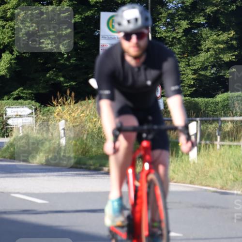 25.08.2024 - Elbe Triathlon Hamburg Fuchs,  Jonas http://msf.ph/oto/6849826 25.08.2024 09:12:34 Radfahren 150, 165, 233, 54 meine-sportfotos.de