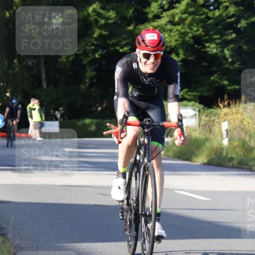 25.08.2024 - Elbe Triathlon Hamburg Fuchs,  Jonas http://msf.ph/oto/6849876 25.08.2024 09:12:40 Radfahren 233, 54, 290 meine-sportfotos.de