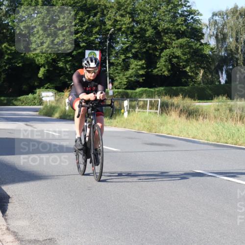 25.08.2024 - Elbe Triathlon Hamburg Fuchs,  Jonas http://msf.ph/oto/6850015 25.08.2024 09:12:54 Radfahren 131, 145 meine-sportfotos.de