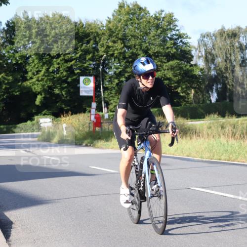 25.08.2024 - Elbe Triathlon Hamburg Fuchs,  Jonas http://msf.ph/oto/6850113 25.08.2024 09:13:01 Radfahren 145, 130 meine-sportfotos.de