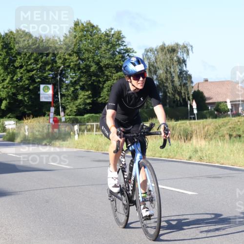 25.08.2024 - Elbe Triathlon Hamburg Fuchs,  Jonas http://msf.ph/oto/6850120 25.08.2024 09:13:01 Radfahren 145, 130 meine-sportfotos.de