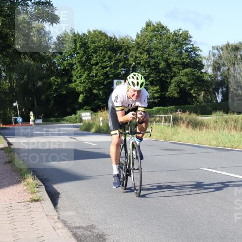 25.08.2024 - Elbe Triathlon Hamburg Fuchs,  Jonas http://msf.ph/oto/6850165 25.08.2024 09:13:15 Radfahren 41, 69 meine-sportfotos.de