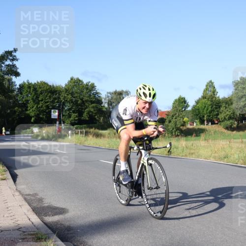 25.08.2024 - Elbe Triathlon Hamburg Fuchs,  Jonas http://msf.ph/oto/6850189 25.08.2024 09:13:16 Radfahren 41, 69 meine-sportfotos.de