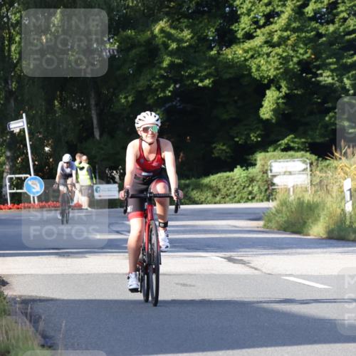25.08.2024 - Elbe Triathlon Hamburg Fuchs,  Jonas http://msf.ph/oto/6850296 25.08.2024 09:13:32 Radfahren 124, 138 meine-sportfotos.de