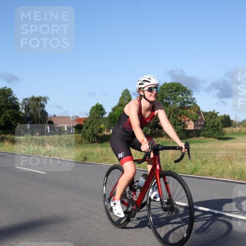 25.08.2024 - Elbe Triathlon Hamburg Fuchs,  Jonas http://msf.ph/oto/6850398 25.08.2024 09:13:34 Radfahren 124, 138 meine-sportfotos.de