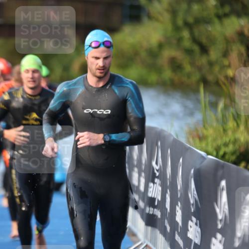 25.08.2024 - Elbe Triathlon Hamburg H.Heesch http://msf.ph/oto/6850487 25.08.2024 08:58:42 Schwimmen 208, 211, 236, 241, 243, 266, 283, 294, 308, 313 meine-sportfotos.de