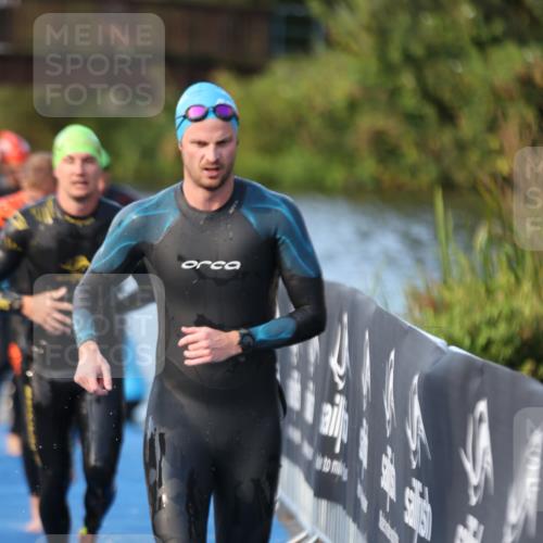 25.08.2024 - Elbe Triathlon Hamburg H.Heesch http://msf.ph/oto/6850500 25.08.2024 08:58:42 Schwimmen 208, 211, 236, 241, 243, 266, 283, 294, 308, 313 meine-sportfotos.de