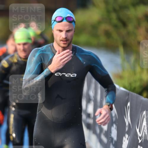 25.08.2024 - Elbe Triathlon Hamburg H.Heesch http://msf.ph/oto/6850561 25.08.2024 08:58:43 Schwimmen 203, 208, 211, 236, 241, 243, 266, 283, 294, 308, 313 meine-sportfotos.de
