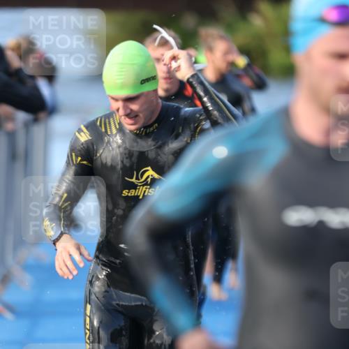 25.08.2024 - Elbe Triathlon Hamburg H.Heesch http://msf.ph/oto/6850584 25.08.2024 08:58:44 Schwimmen 203, 208, 211, 236, 241, 243, 266, 283, 294, 308, 313 meine-sportfotos.de