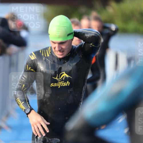 25.08.2024 - Elbe Triathlon Hamburg H.Heesch http://msf.ph/oto/6850649 25.08.2024 08:58:44 Schwimmen 203, 208, 211, 236, 241, 243, 266, 283, 294, 308, 313 meine-sportfotos.de
