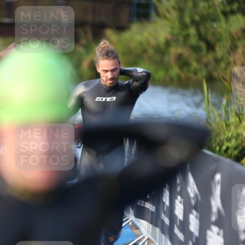 25.08.2024 - Elbe Triathlon Hamburg H.Heesch http://msf.ph/oto/6850686 25.08.2024 08:58:45 Schwimmen 203, 208, 211, 236, 241, 243, 266, 283, 294, 308, 313 meine-sportfotos.de
