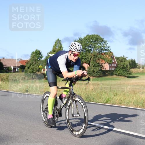 25.08.2024 - Elbe Triathlon Hamburg Fuchs,  Jonas http://msf.ph/oto/6850690 25.08.2024 09:14:04 Radfahren 286, 33, 317, 137, 114, 163 meine-sportfotos.de