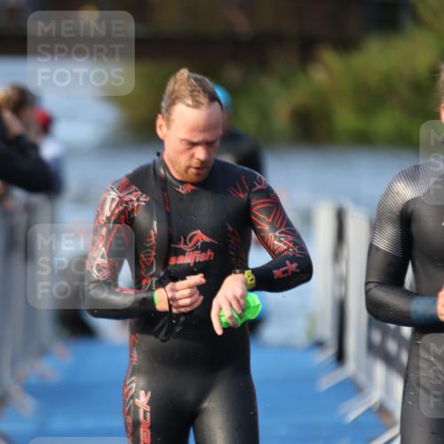 25.08.2024 - Elbe Triathlon Hamburg H.Heesch http://msf.ph/oto/6850743 25.08.2024 08:58:47 Schwimmen 203, 208, 211, 236, 241, 243, 266, 283, 294, 313 meine-sportfotos.de