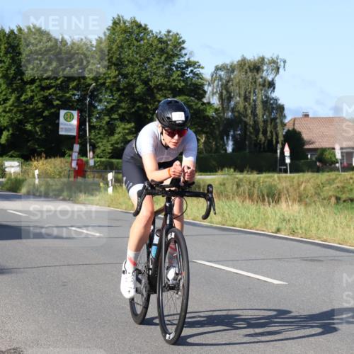 25.08.2024 - Elbe Triathlon Hamburg Fuchs,  Jonas http://msf.ph/oto/6850748 25.08.2024 09:14:07 Radfahren 33, 317, 137, 114, 163, 385 meine-sportfotos.de