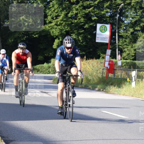 25.08.2024 - Elbe Triathlon Hamburg Fuchs,  Jonas http://msf.ph/oto/6850837 25.08.2024 09:14:13 Radfahren 137, 114, 163, 385, 271, 305, 175 meine-sportfotos.de
