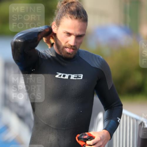 25.08.2024 - Elbe Triathlon Hamburg H.Heesch http://msf.ph/oto/6850842 25.08.2024 08:58:48 Schwimmen 203, 208, 211, 236, 241, 243, 266, 283, 294, 313 meine-sportfotos.de