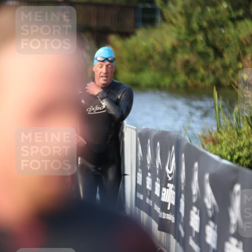 25.08.2024 - Elbe Triathlon Hamburg H.Heesch http://msf.ph/oto/6850878 25.08.2024 08:58:50 Schwimmen 203, 208, 211, 236, 241, 266, 283, 294, 313 meine-sportfotos.de