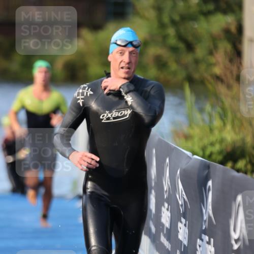25.08.2024 - Elbe Triathlon Hamburg H.Heesch http://msf.ph/oto/6850934 25.08.2024 08:58:51 Schwimmen 203, 208, 211, 236, 241, 266, 283, 294, 313 meine-sportfotos.de