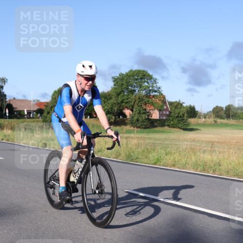 25.08.2024 - Elbe Triathlon Hamburg Fuchs,  Jonas http://msf.ph/oto/6850953 25.08.2024 09:14:17 Radfahren 385, 271, 305, 175, 239 meine-sportfotos.de