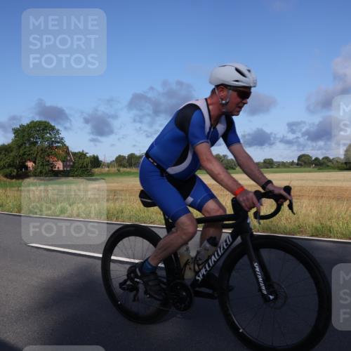 25.08.2024 - Elbe Triathlon Hamburg Fuchs,  Jonas http://msf.ph/oto/6850970 25.08.2024 09:14:17 Radfahren 385, 271, 305, 175, 239 meine-sportfotos.de